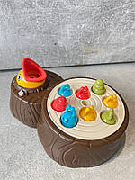 Гра Y33925A-Y33930A нагодуй пташеня, магнітна, пеньок, 2 кольори, музика, на батарейках, в коробці 18-15-9 см., фото 5