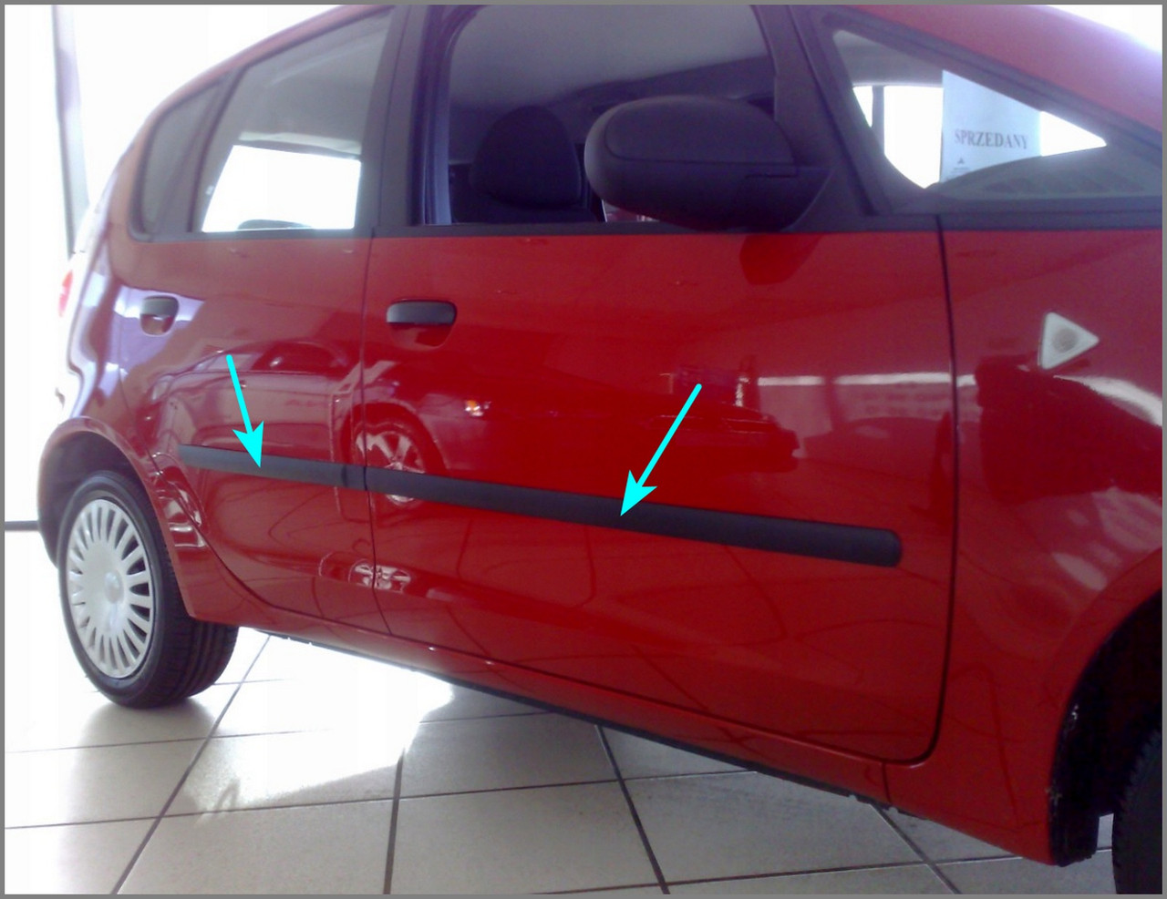 Молдинги на двері Mitsubishi Colt 5 Door 2002-2012