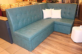 Кутовий диван на кухню обшитий шкіром блакитного кольору