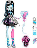 Монстр Хай Страшний солодкий день народження Френкі Штейн Monster High Scary Sweet Birthday, фото 3