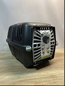 Переноска для собак і котів Pratico 1 з пластиковими дверима, (48*31,5*33 см)