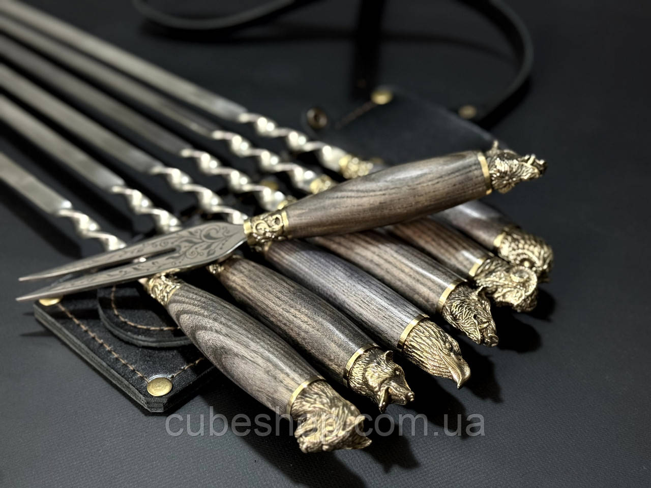 Набір шампурів «Дикі звірі ясен» з виделкою для зняття м'яса (в шкіряному сагайдаку)