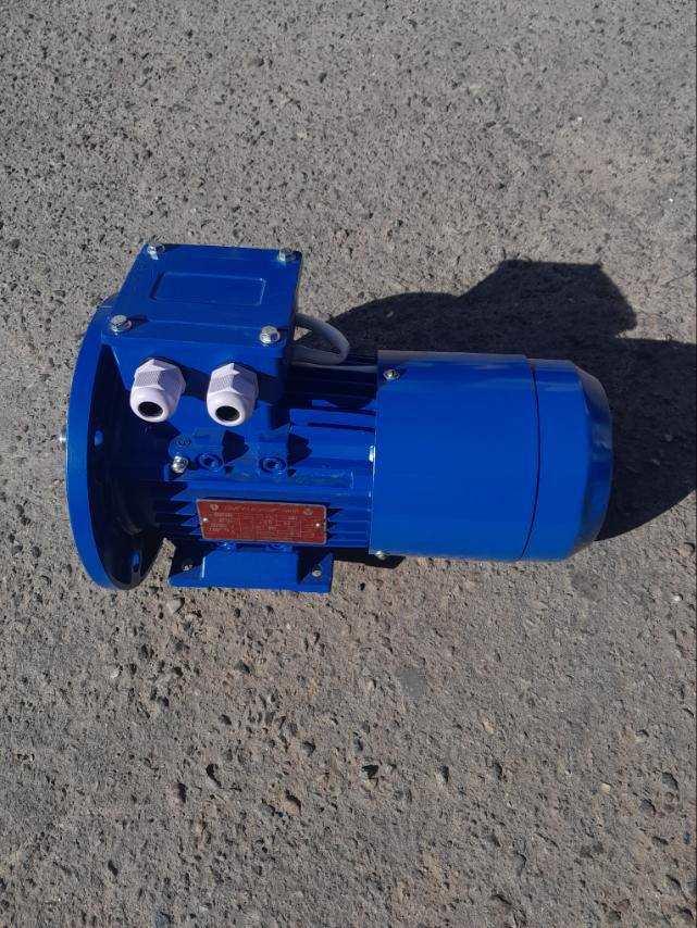 АИР71В2 1,1 кВт 3000 об/хв з електромагнітним гальмом, фото 1