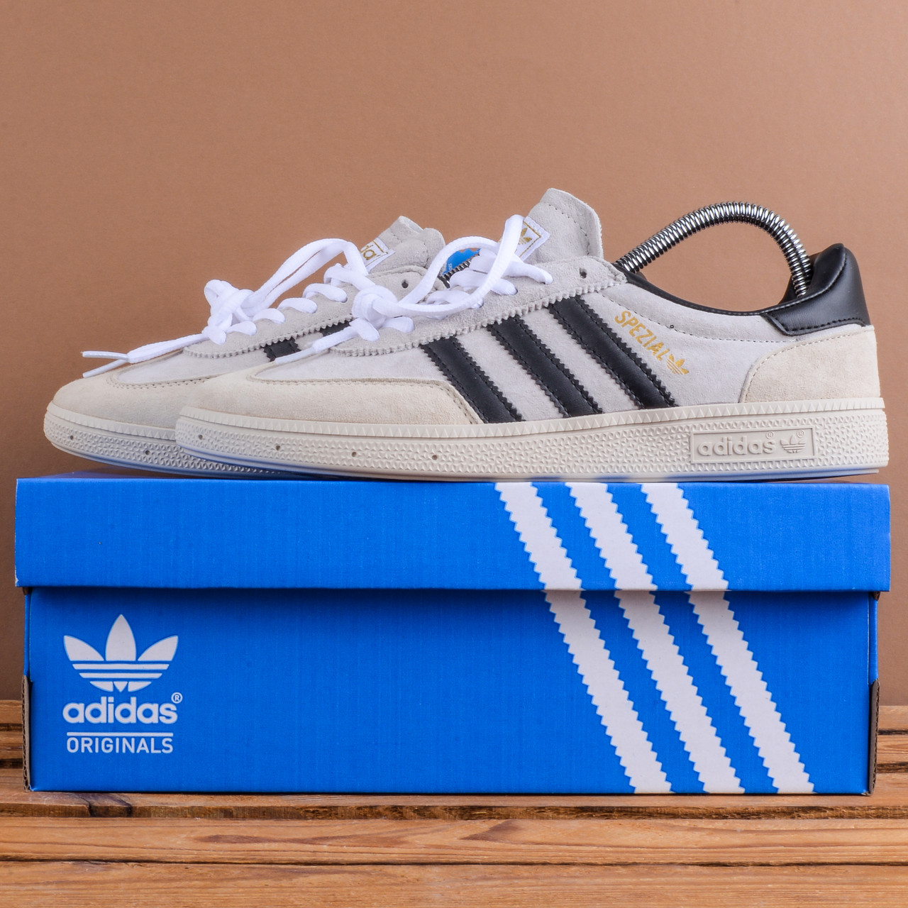 Кросівки кеди Adidas Handball Spezial колір дезерт хакі, фото 1