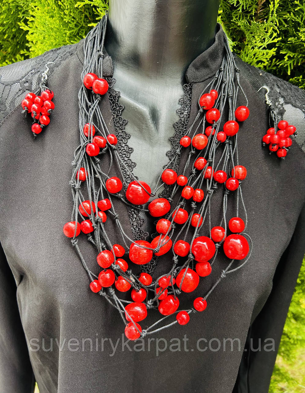 Набір прикрас з дерева, намисто, сережки, ручна робота червоно-чорне, фото 1
