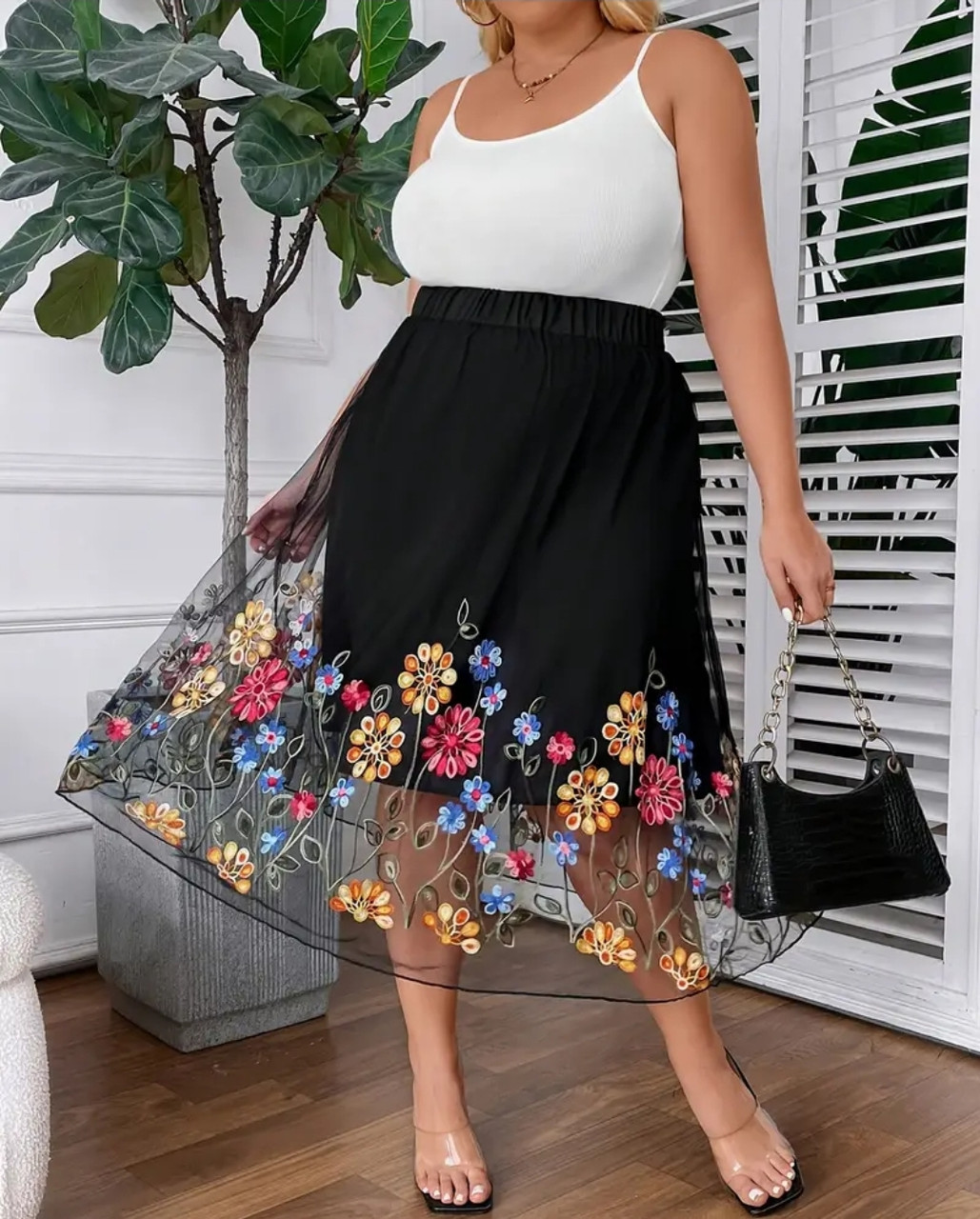 Спідниця PLUS SIZE з ефектною вишивкою