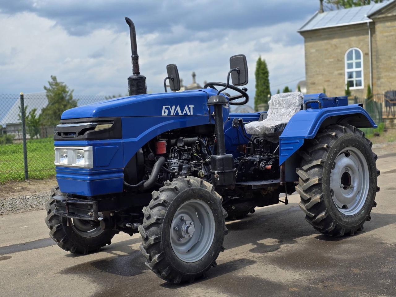 Повнопривідний мінітрактор БУЛАТ 254 у ідеальному стані, двигун КМ385, компрессор, ресівер, колія 120см