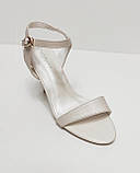 Світло-бежеві босоніжки перламутр на шпильці 36 40, фото 9