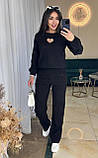 Жіночий вельветовий костюм з кофтою з вирізом сердечком і прямими штанами, фото 3
