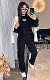 Жіночий вельветовий костюм з кофтою з вирізом сердечком і прямими штанами, фото 6