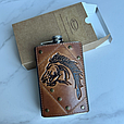 Фляга для алкоголю подарункова ручної роботи в натуральній шкірі з тисненням "Кінь", фото 2