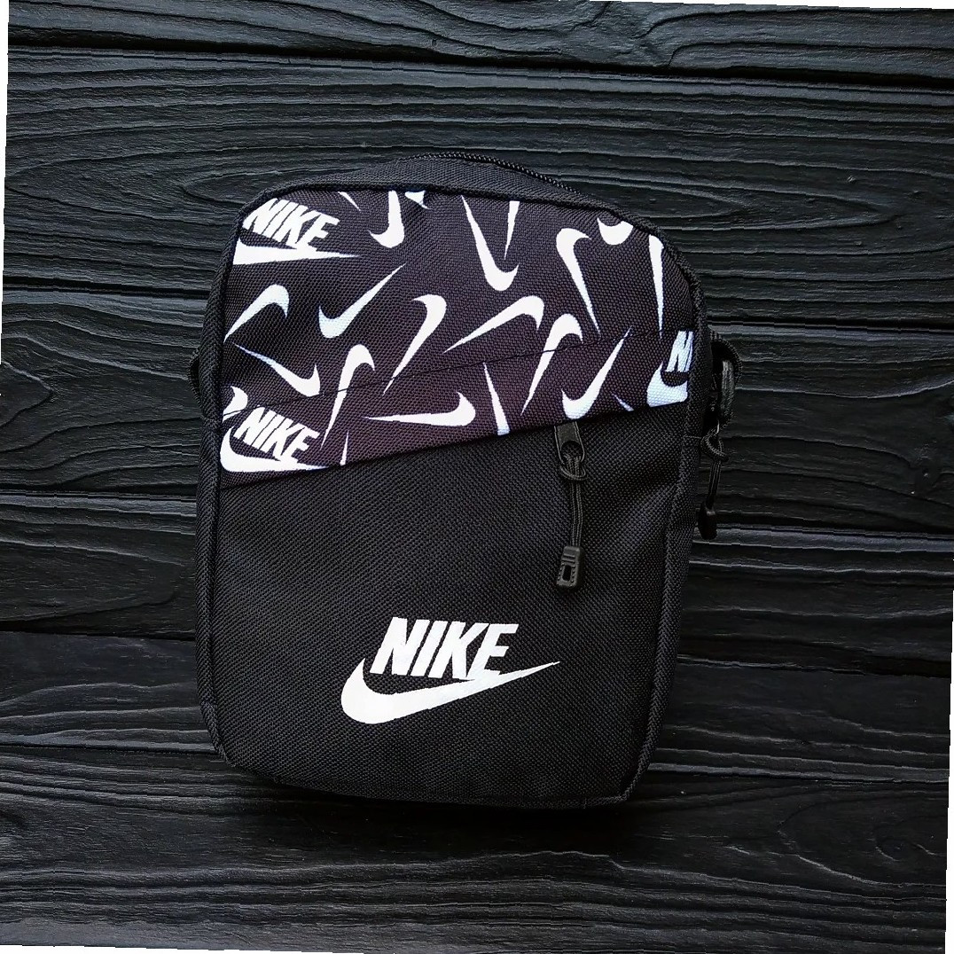 Міська чоловіча сумка через плече з кількома відділеннями Nike