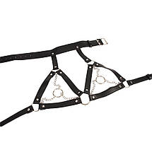 Портупея на груди з ланцюжками та декоративними кільцями на соскі Chisa BEHAVE! Luxury Fetish чорна, фото 3