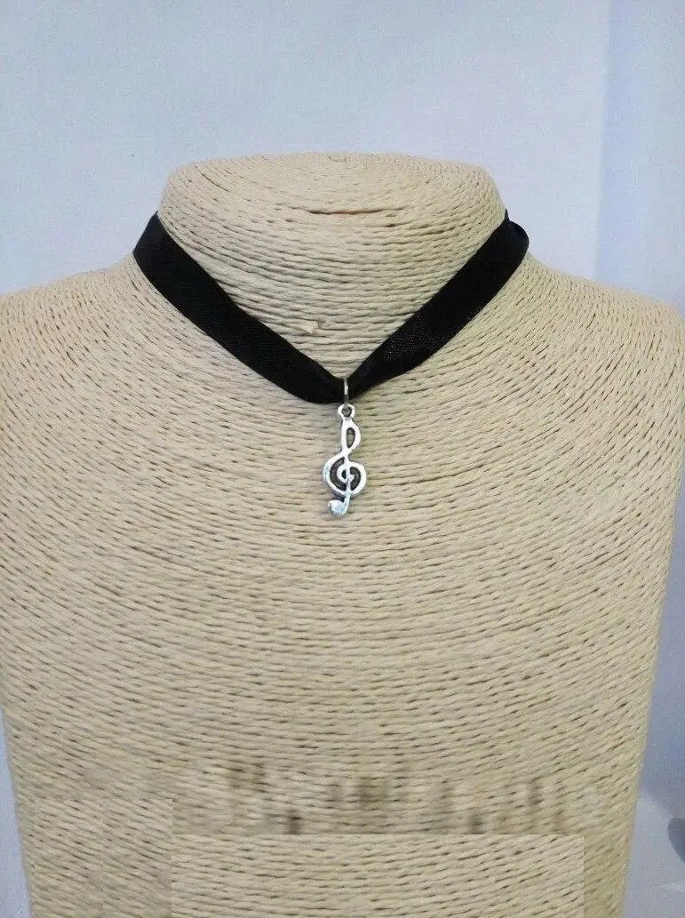 Стильний чокер із підвіскою скрипковий ключ стрічка атласна Панк готичний нашийник намисто, фото 1