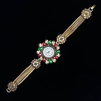 Женские часы винтажные круглые кварцевые в золотистом цвете с белыми и разноцветными камушками длина 19 см