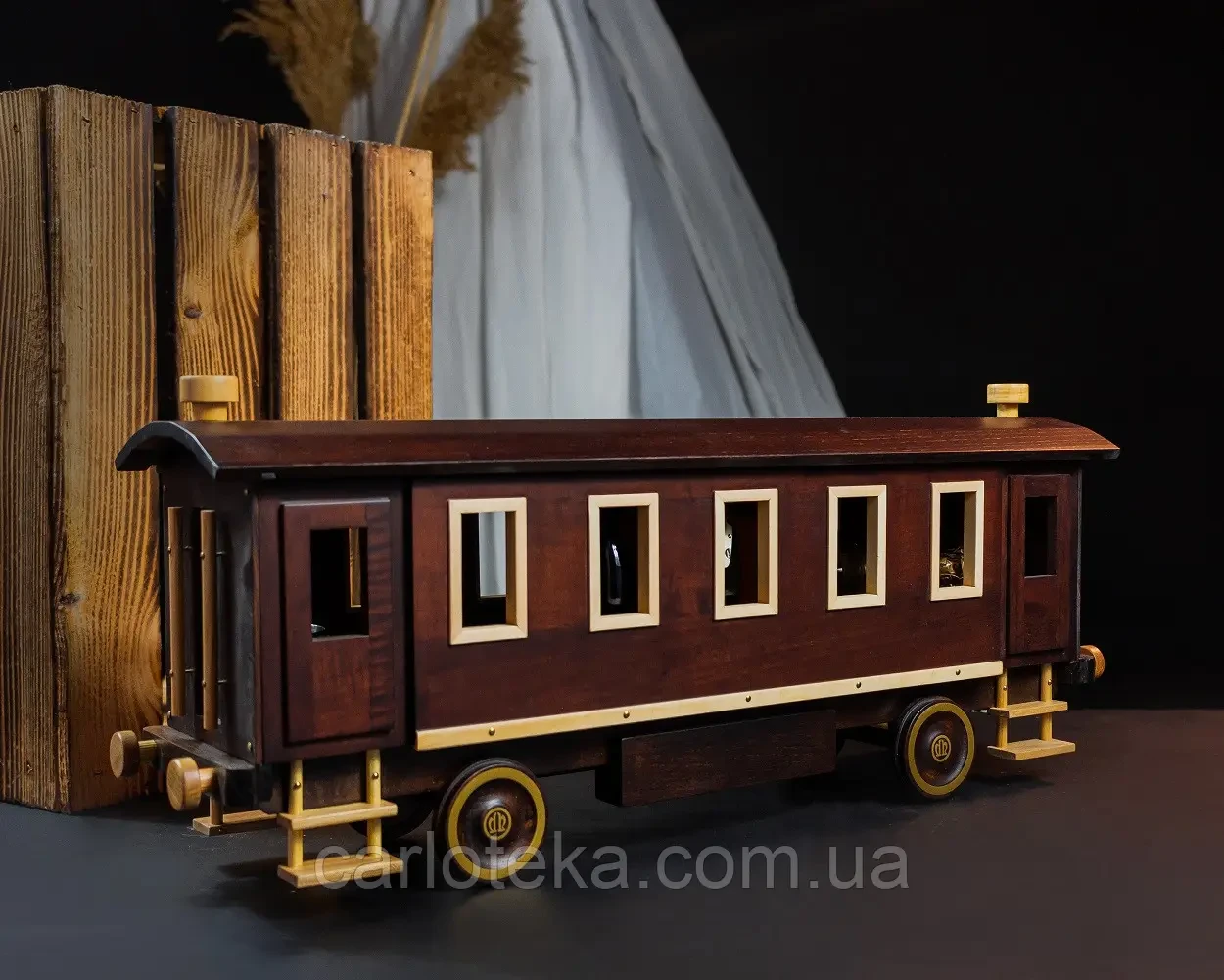 Дерев'яний мінібар "Вагон" настільний, ручна робота, фото 1