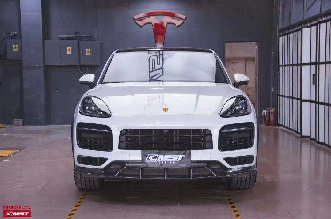 Комплект обвісів cmst-style Carbon (для Coupe 2019-2022) для Porsche Cayenne 2018- рр, фото 1
