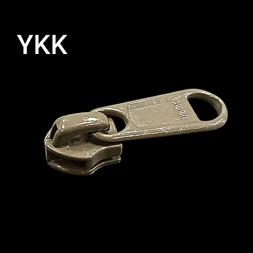 Бігунок 8 RC DFL E на спіральну блискавку колір хакі (565)