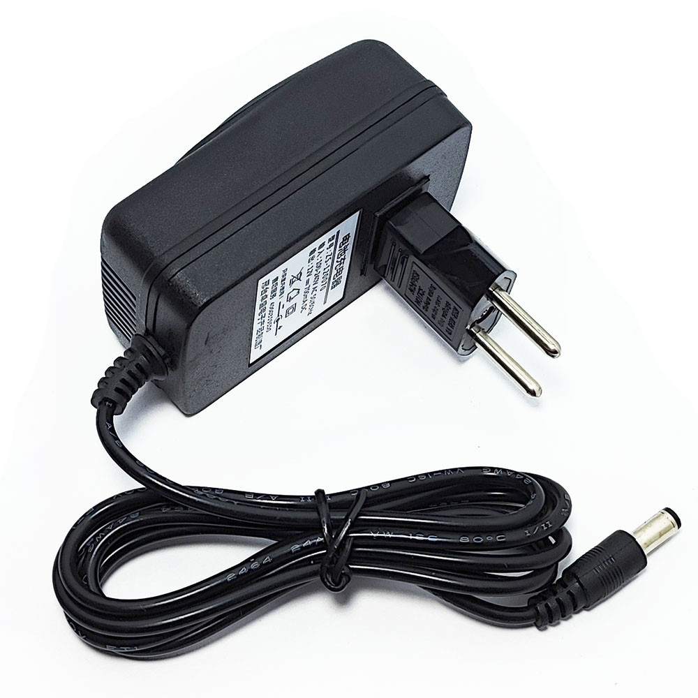 Зарядний пристрій 12V 700ma для дитячого електромобіля