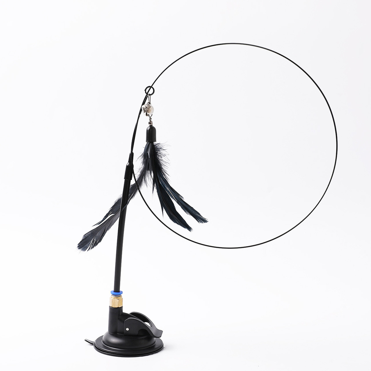 Интерактивная удочка-дразнилка на присоске с перьями и колокольчиком для кошек черная, фото 1