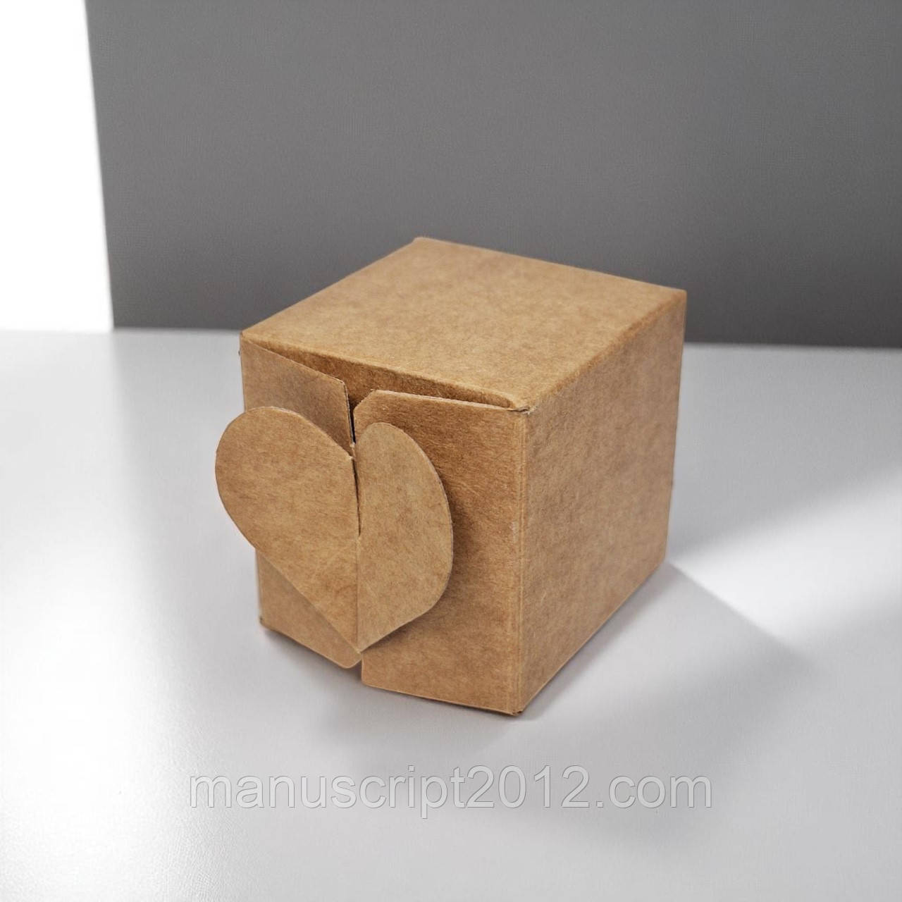 Коробка на 1 цукерку / бонбоньєрка "Сердечко" (40х40х40мм.) крафт