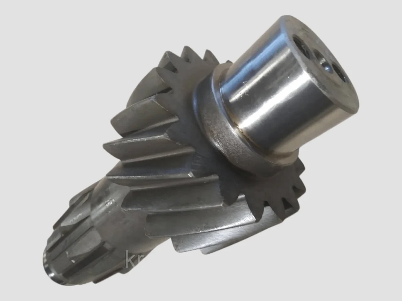 Вал проміжний роздільник КПП ЯМЗ 238 Z = 18 зуб. 238А-1721048, фото 1