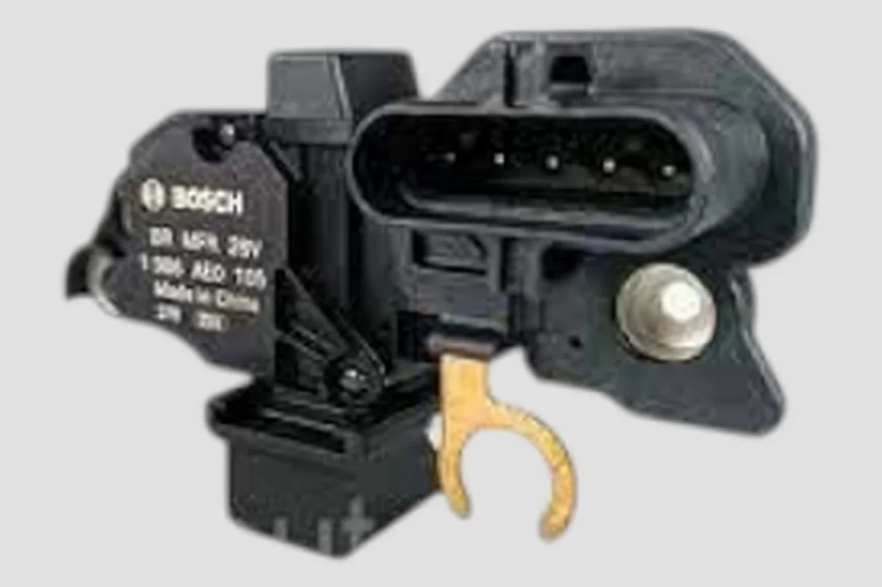 Регулятор (ріле) напруги генератора Bosch (1986AE0105) 69951328992, фото 1