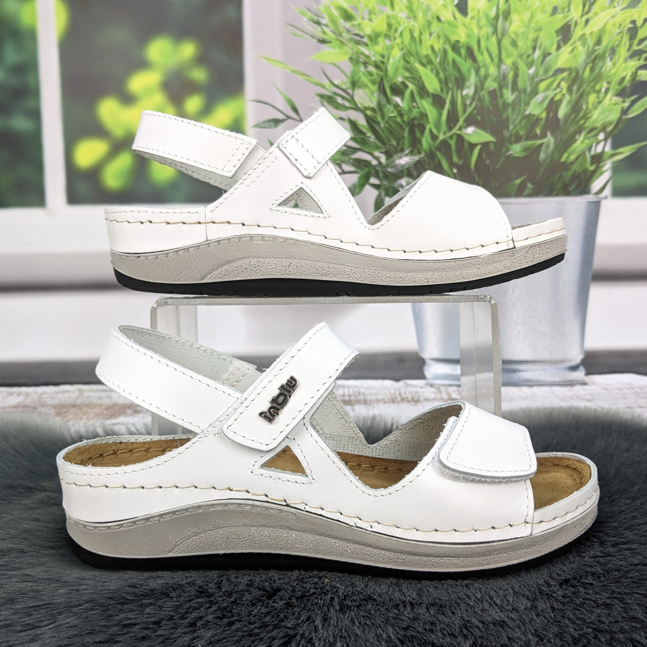 Сандалі босоніжки жіночі Inblu білі шкіряні на липучках 4954, фото 1
