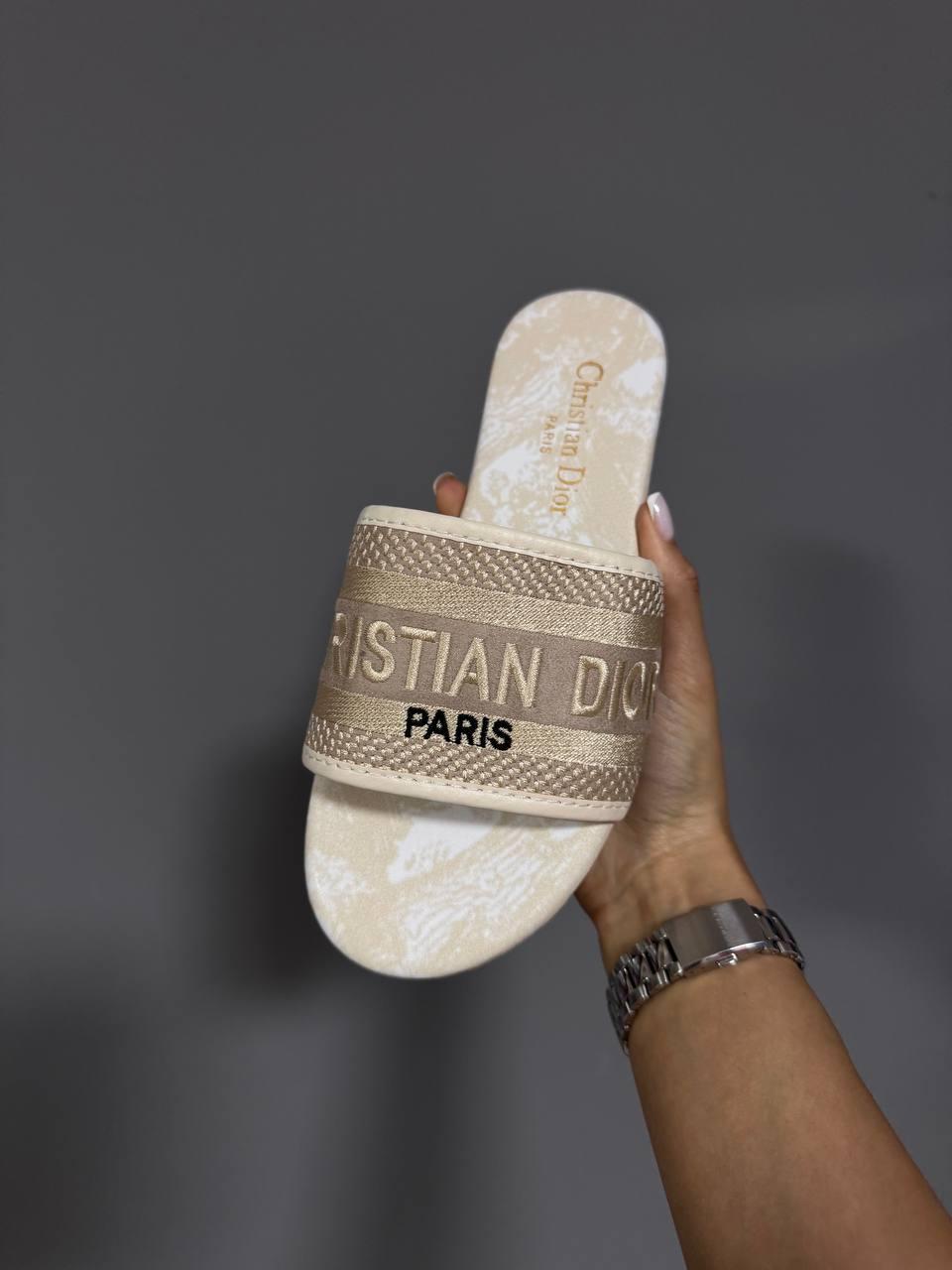 Класні шльопанці жіночі CHRISTIAN DIOR DWAY SLIDE PRINT CREAM. Модні шльопки жіночі Крістіан Діор на літо., фото 1
