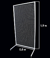 Стійки сітка в рамі на ніжках 1,9 м х 0.8 м,осередок 50/50мм.
