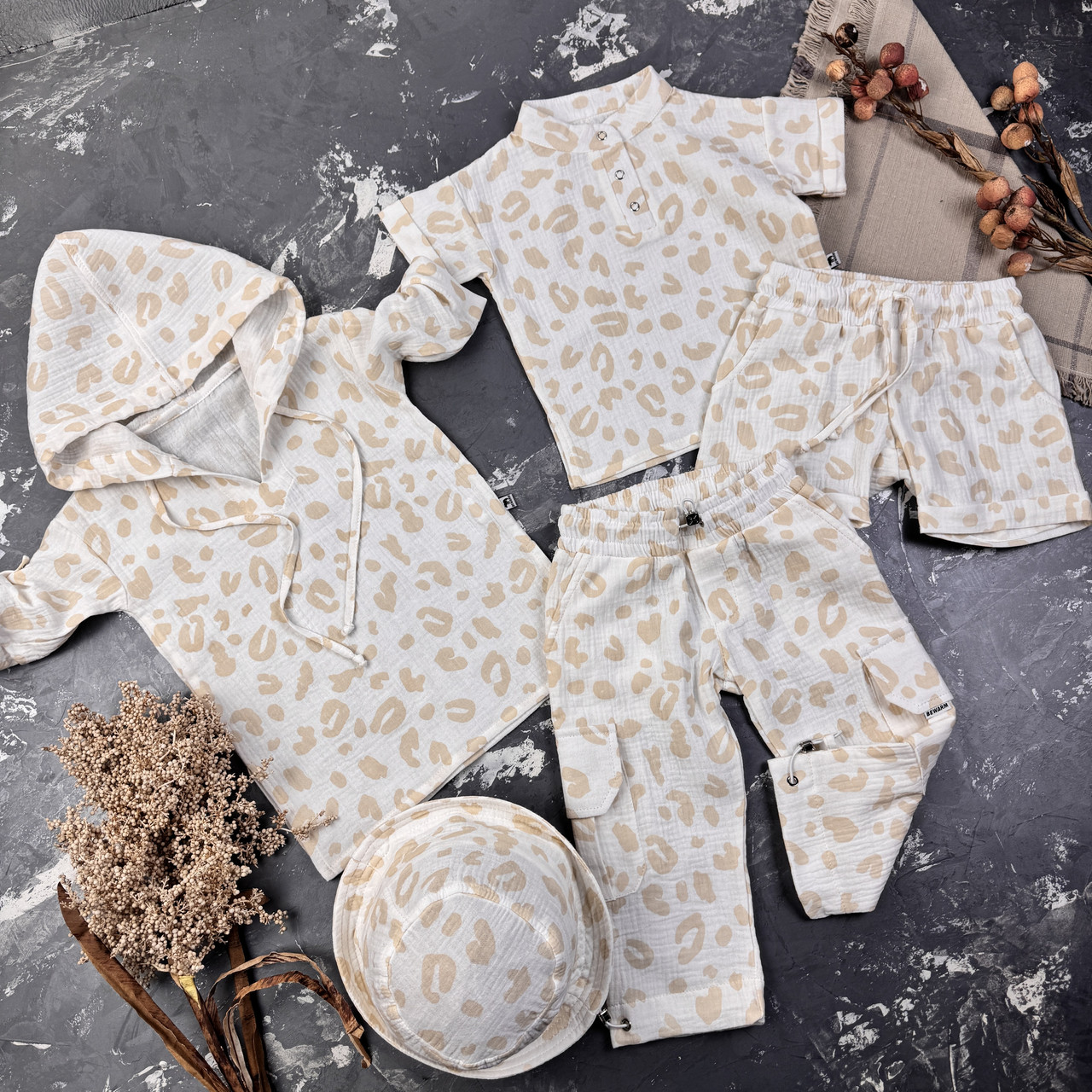 Комплект muslin cotton Leo BEWARM дитячий (штани,футболка,панамка,шорти,туніка)