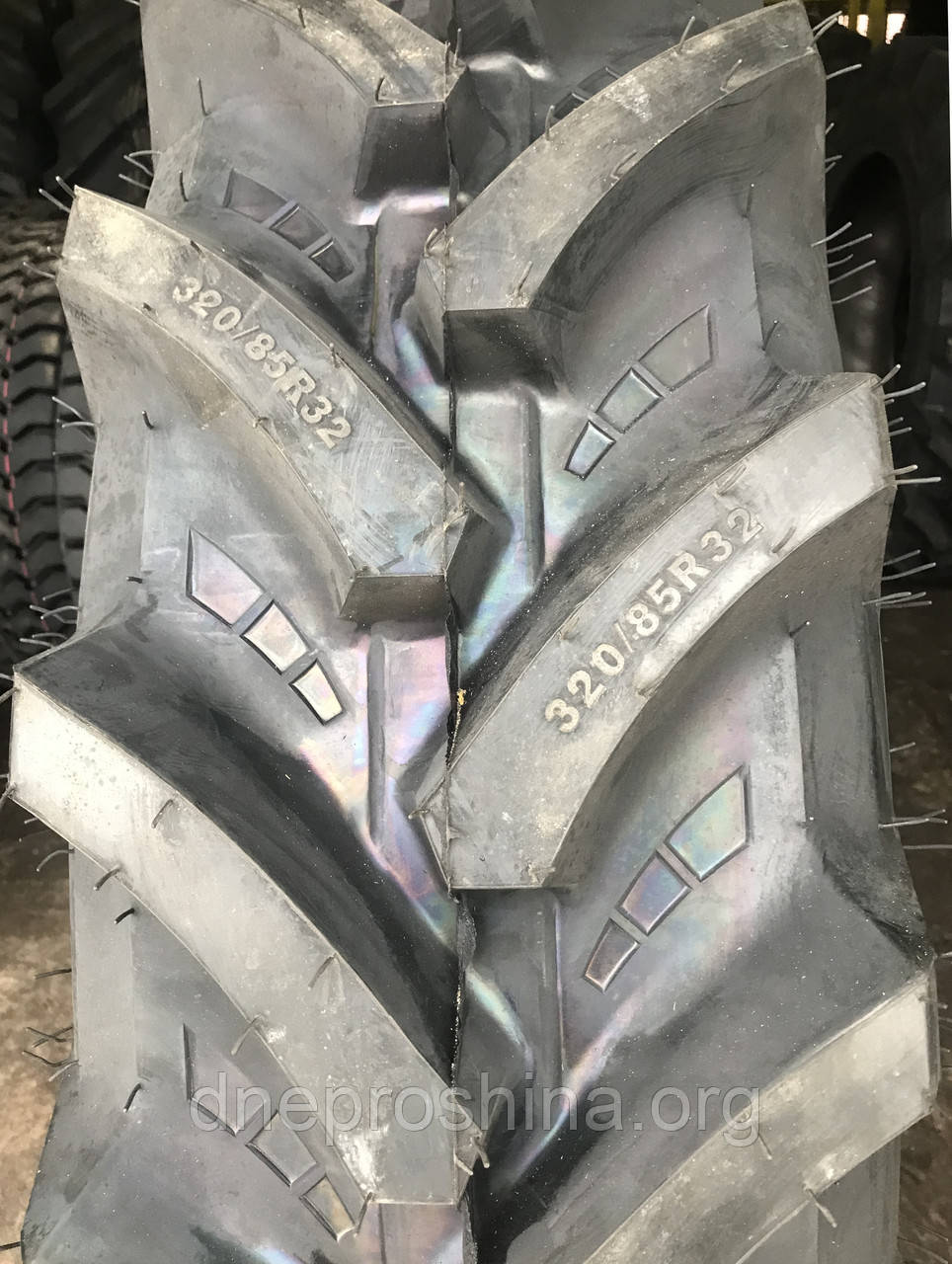 320/85R32 Petlas (12.4R32) TA-110 TL 126А8/126B