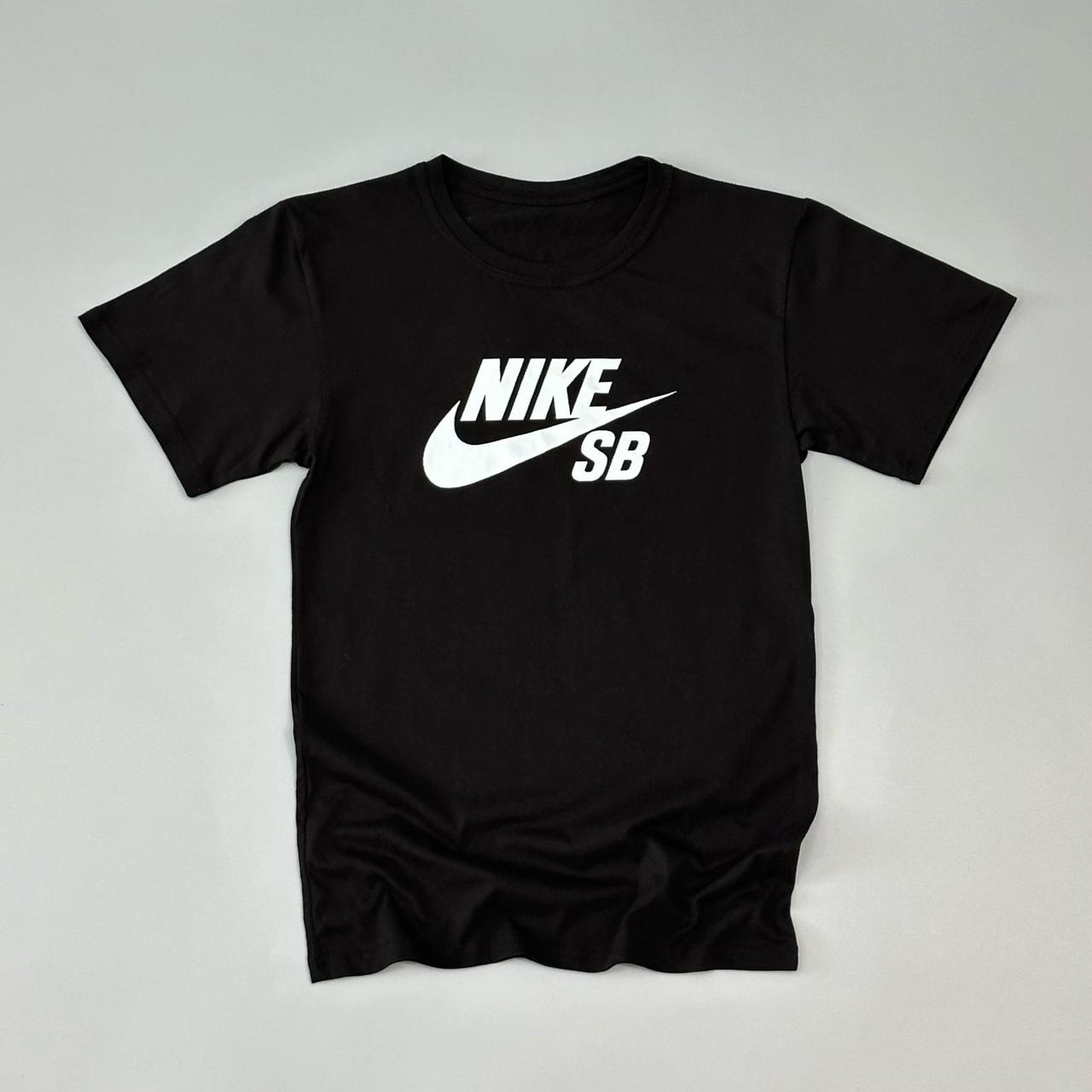 Футболка Nike SB чорна