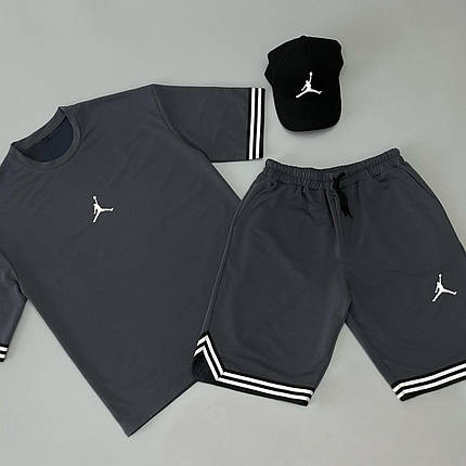 Літній комплект футболка+шорти+кепка Air Jordan сірий, фото 2