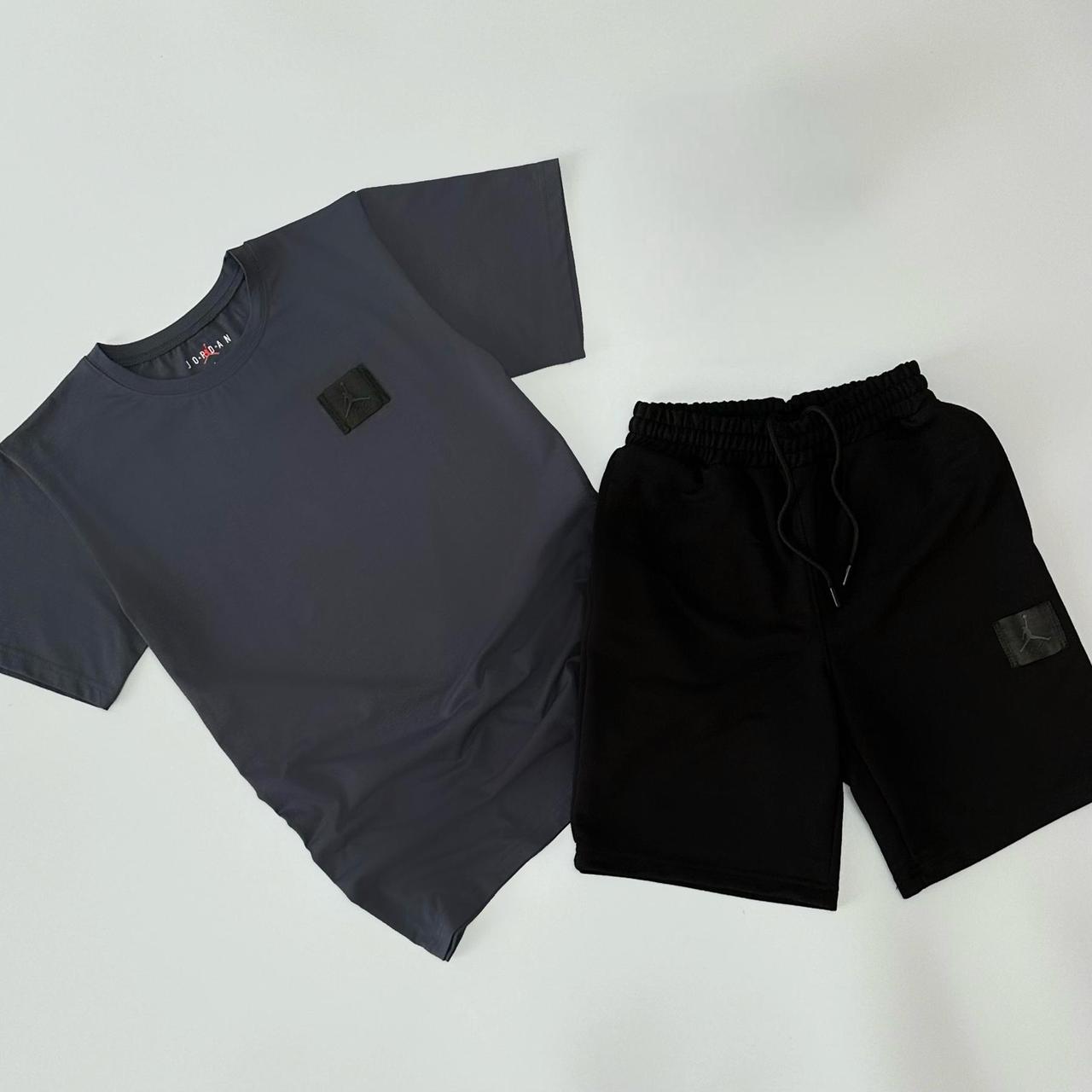 Літній комплект футболка+шорти Air Jordan нашивка графітовий