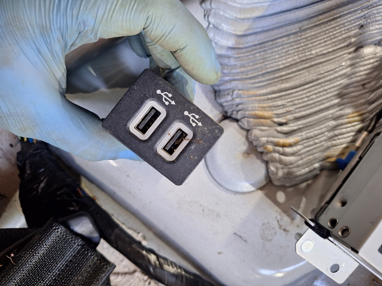 Ford Edge 2019-2024 USB hub юсб хаб на 2 виходи с CarPlay AndroidAuto, фото 1