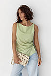 Віскозна жіноча майка з асиметричним низом з гумкою для волосся м'ятна блузка топ на літо, фото 2