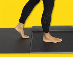 Професійний аналіз стопи та ходи Freed Італія