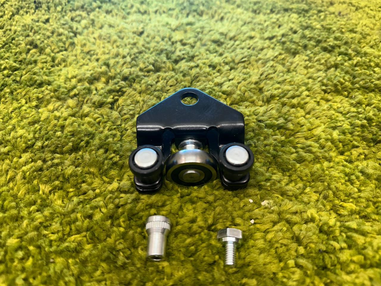 Ролик зсувних дверей Renault Master 2 2001-2010 Ролик правих дверей зсувних Рено Майстер 2 8200080754, фото 1