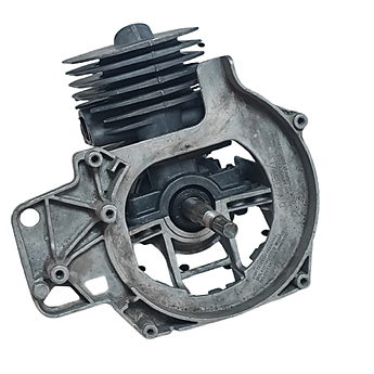 Двигун в зборі для мотокос HU 128L, 128R.ОРИГІНАЛ