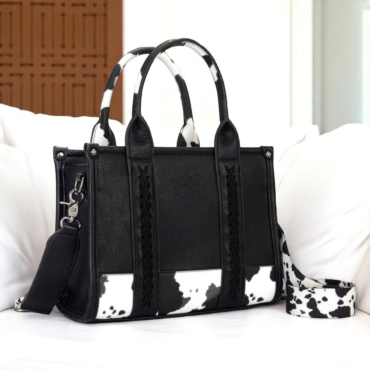 Гарна сумка тоут ексклюзивна жіноча з принтом шкіряна чорна сумочка з широким ремінцем на плече дівчині, фото 1