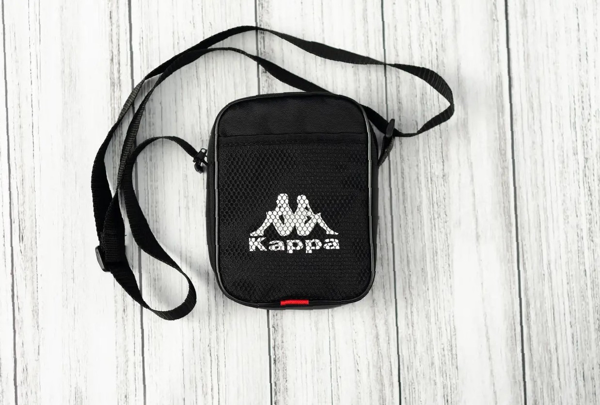 Практична чоловіча сумка з блискавкою та ременем на плече Kappa