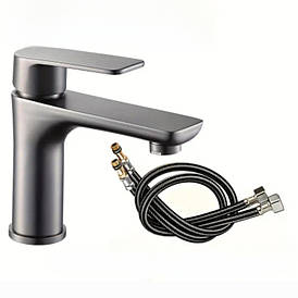 Латунний змішувач для умивальника з кріпленням на гайці шланги для під'єднання М10 60 см Epelli колір графіт