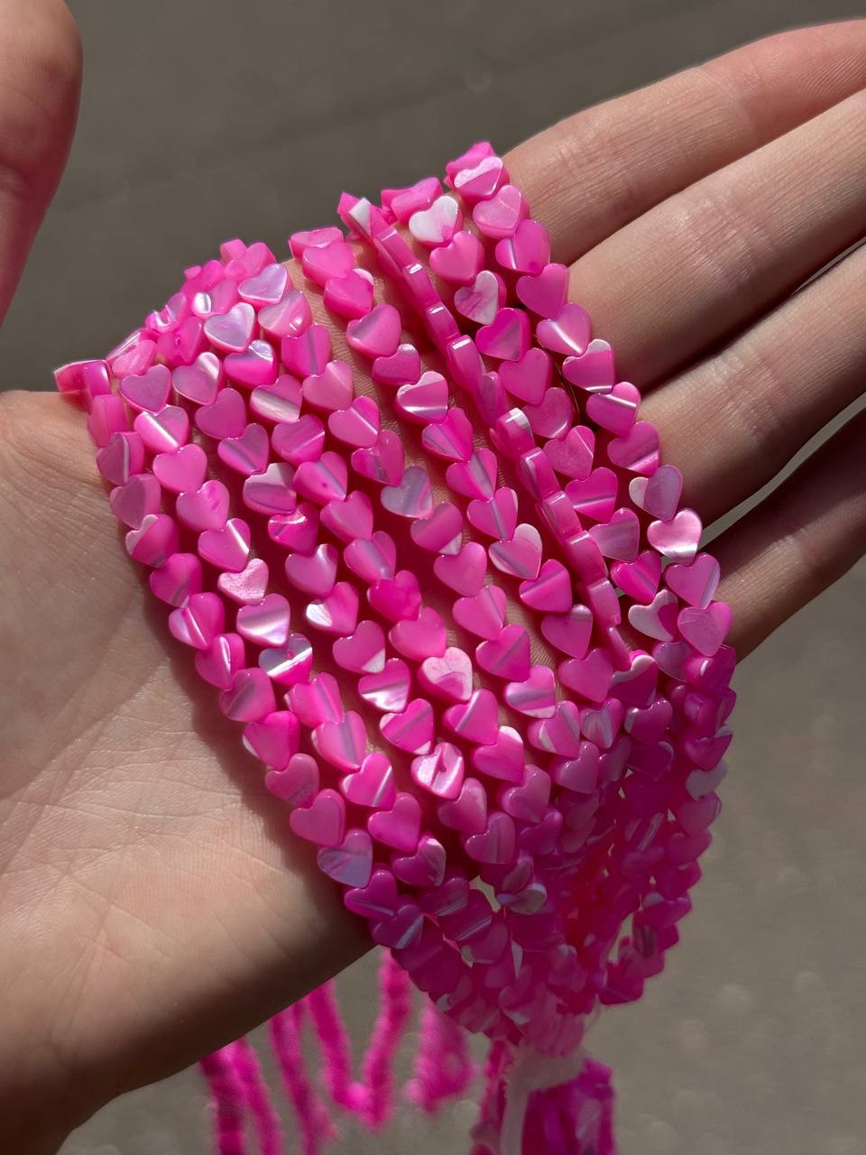 Перламутр 6 мм серце приблизно 30 бусин рожеві