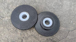 Шестерні гітари токарного верстата тв4. (У тулки з капралону.)