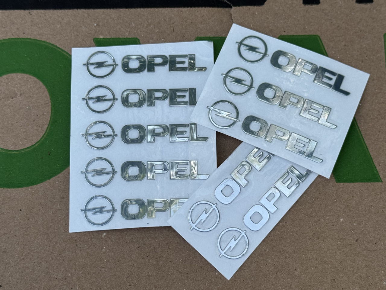 Набір металевих 3D наклейок OPEL (логотип + надпис, хром, 10 шт), фото 1