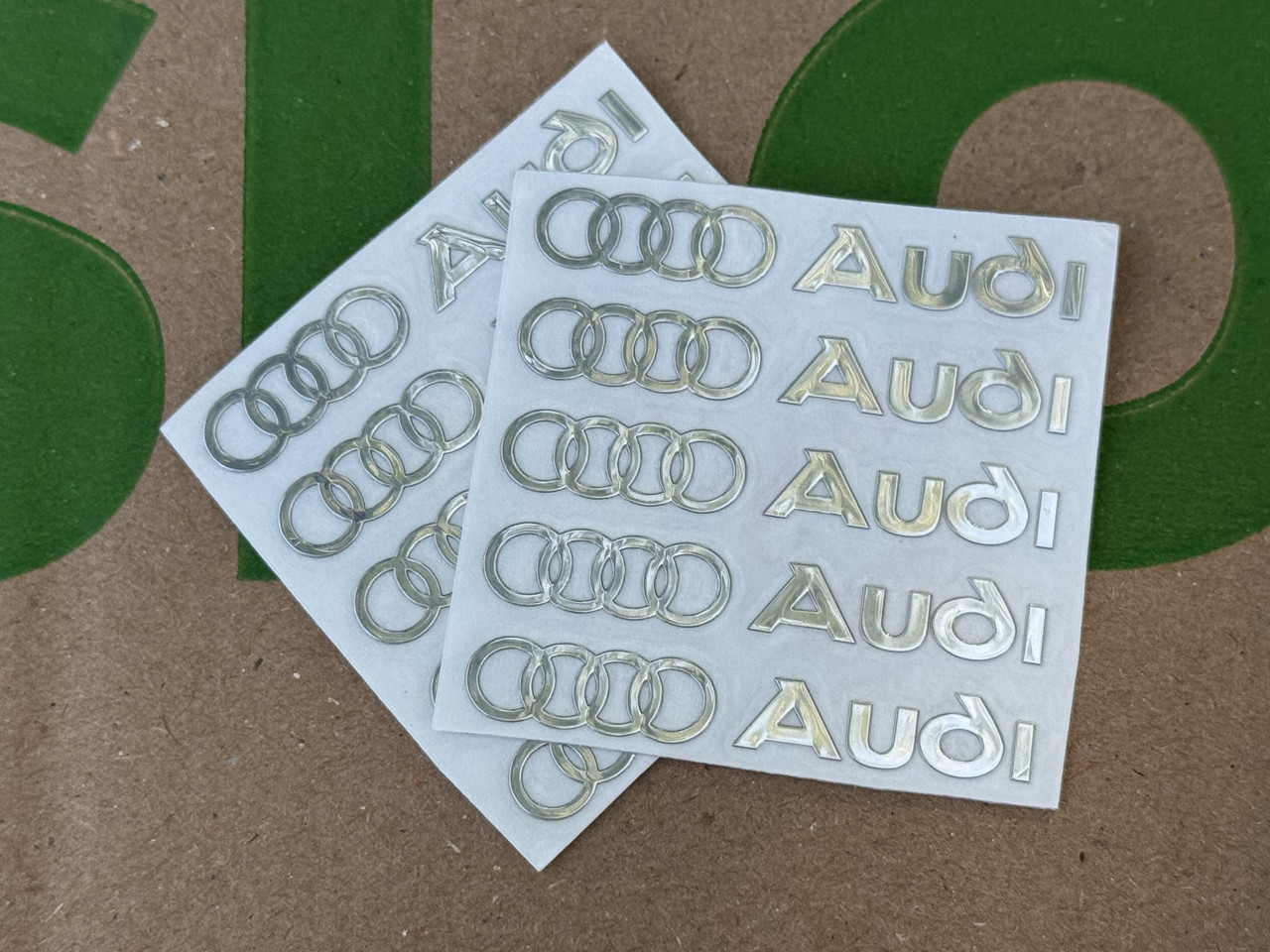 Набір металевих 3D наклейок AUDI (логотип + надпис, хром, 10 шт), фото 1