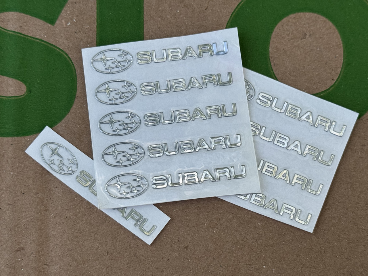 Набір металевих 3D наклейок Subaru(логотип + надпис, хром, 10 шт), фото 1