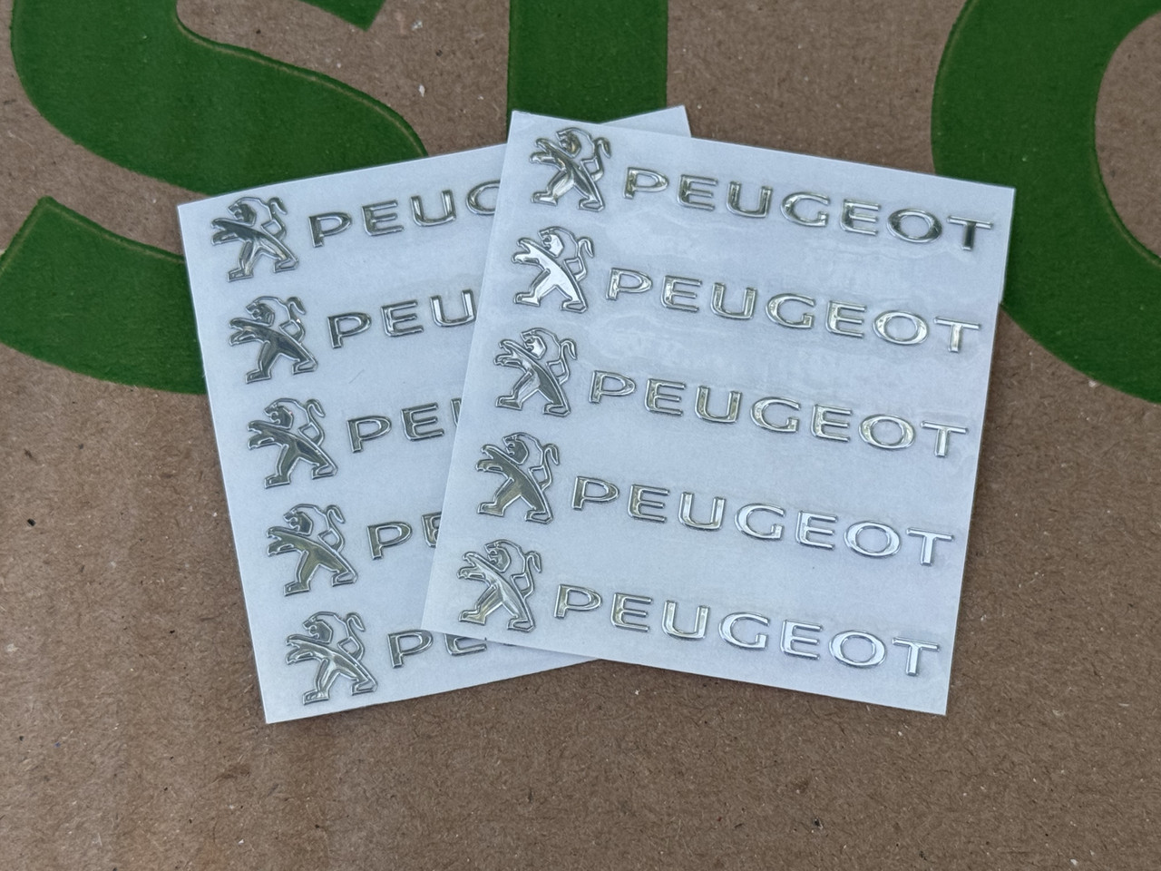 Набір металевих 3D наклейок Peugeot (логотип + надпис, хром, 10 шт), фото 1