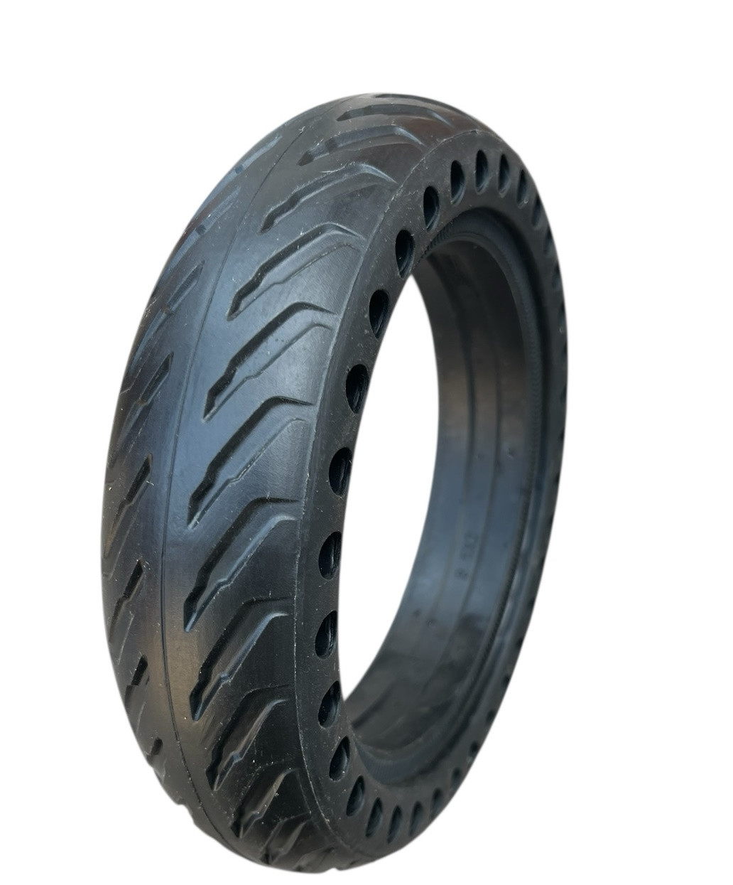 Суцільнолита шина 8.5х2 (81/2х2) на електросамокат, бескамерна, АНТИПРАКОЛЬНА